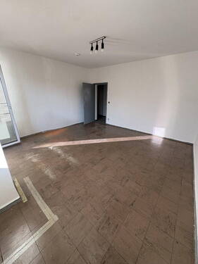 Zimmer 1 - 2 Zimmer Etagenwohnung in Berlin