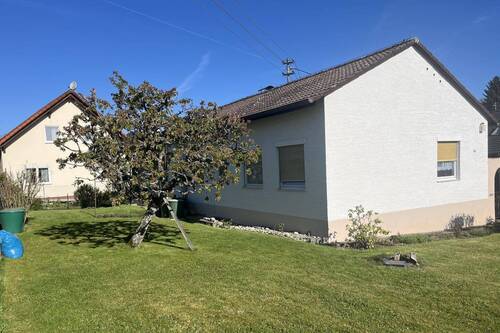 Außenansicht - 3 Zimmer Einfamilienhaus zum Kaufen in Spaichingen