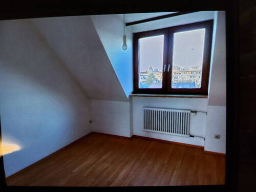 Schlafzimmer - 2 Zimmer Etagenwohnung in München
