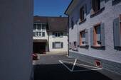 Hofeinfahrt - 3 Zimmer Etagenwohnung in Grenzach
