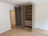 Schrank mit Innenausstattung - 