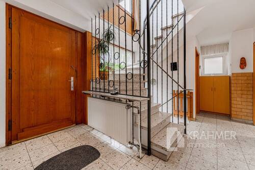 Hauseingang - 6 Zimmer Einfamilienhaus zum Kaufen in Meerbusch / Nierst