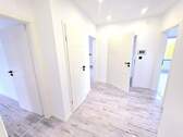 Bild 1 - Elegante 4,5 Zimmer Whg mit 100m² mit Balkon & Kamin