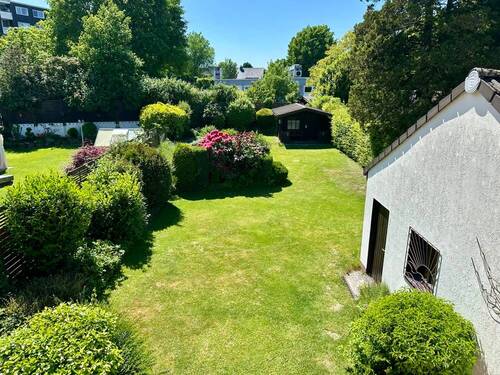 Garten - 4 Zimmer Mehrfamilienhaus, Wohnhaus zum Kaufen in Essen