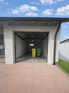 Garage - 
