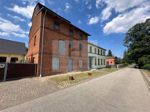 Straßenansicht - Historischer Dreiseitenhof mit Charme und Potenzial in ruhiger Lage
