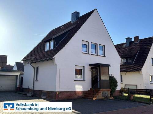 3182 Straßenansicht - Tolles Siedlungshaus in ruhiger Lage von Stadthagen