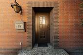 Hauseingang - 5 Zimmer Einfamilienhaus zum Kaufen in Hennef (Sieg)