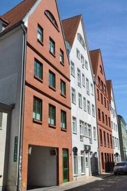 Außenansicht - 2 Zimmer Etagenwohnung zur Miete in Stralsund