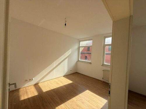 WE 17 - Schlafzimmer.jpg - 2 Zimmer Etagenwohnung in Stralsund