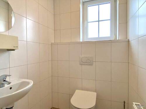 WC / EG - 
