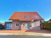 Straßenansicht - Solides Wohnhaus in zentraler Lage von Elmpt