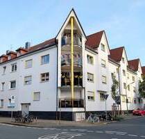 Gut geschnittene 4-Zi.-Wohnung: Balkon mit Blick ins Grüne und Tiefgarage - Osnabrück Wüste