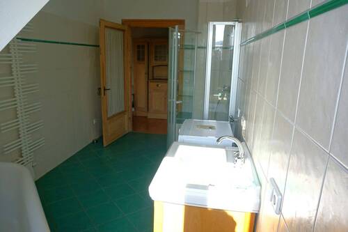 Tageslichtbad - 6 Zimmer Etagenwohnung zum Kaufen in Pforzheim