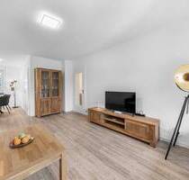 Schoppershof: Freie, sanierte 2-Zi. Whg. komplett Möbliert - Nürnberg