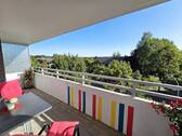 Sonniger, überdachter Balkon mit Blick ins Grüne - 2 Zimmer Etagenwohnung in Osnabrück