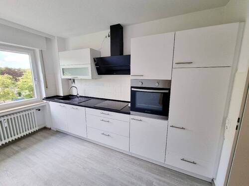 ...mit eingebauter Küchenzeile - 