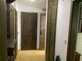 Flur - 4 Zimmer Etagenwohnung zum Kaufen in Zwenkau