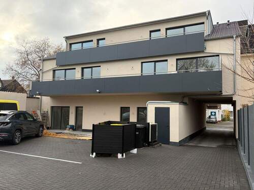 Außenansicht Parkplatz - 