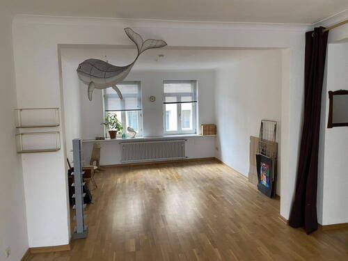 Wohnraum 1. OG Straßenseite - 