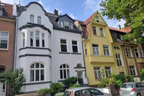 Außenansicht - Rüttenscheider Herzblatt! Atmosphärische 3½-R.-Altbau-Wohnung im Erdgeschoss mit Terrasse