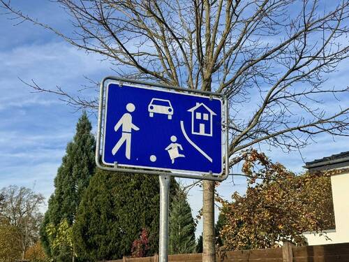 Spielstraße - ideal für Kinder - 