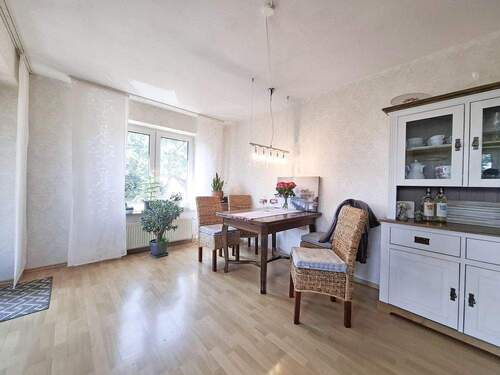 Wohn- und Esszimmer Bild 2 - Etagenwohnung mit 90,00 m&sup2; in Itzstedt zum Kaufen