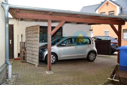 Carport - 9 Zimmer Einfamilienhaus in Lichtentanne / Schönfels