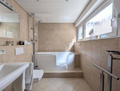 Badezimmer im UG - 