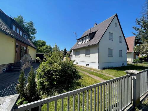 Seitenansicht Vorderhaus 2 - Grundstück in Nürnberg