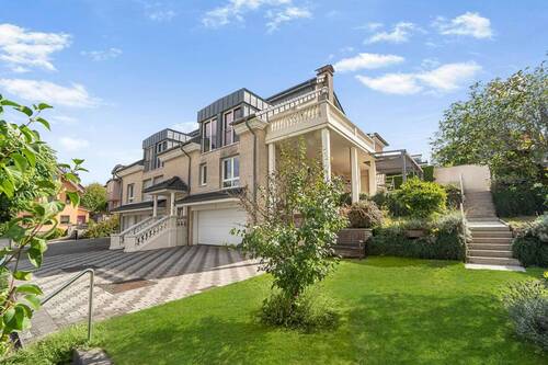 Außenansicht - Licht, Luft & Lebensgefühl! Hochwertige 'Haus-im-Haus'-Wohnung in Burgaltendorf