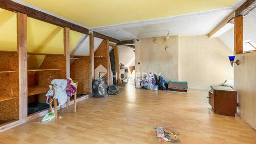 1. OG Schlafzimmer 2 - 