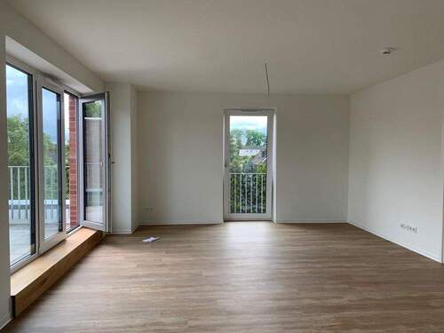 Blick ins Wohnzimmer - 2 Zimmer Etagenwohnung zur Miete in Seevetal