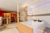 Whirlpool und Sauna - 