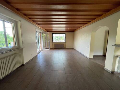 Wohnzimmer - Foto 2 - Einfamilienhaus mit 100,00 m² in Igensdorf / Unterlindelbach zum Kaufen