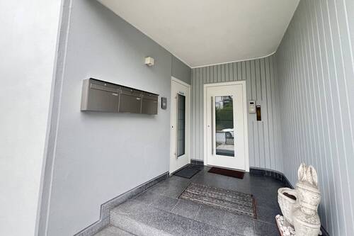Hauseingang - 3 Zimmer Etagenwohnung in Essen