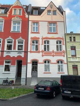 FASSADE - 