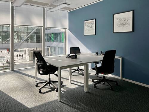 Regus_The Squaire Conference_Germany_Center 2796_O - All-inclusive-Zugang zu Coworking-Bereiche in Regus The Squaire Business Center