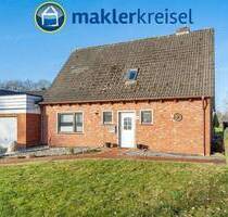 Einfamilienhaus mit Garage und großem Grundstück in Ardorf - Wittmund / Ardorf