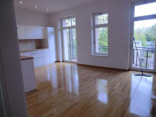 Wohnen (ohne EBK !) - 