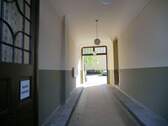 Hofeinfahrt - 3 Zimmer Etagenwohnung in Leipzig