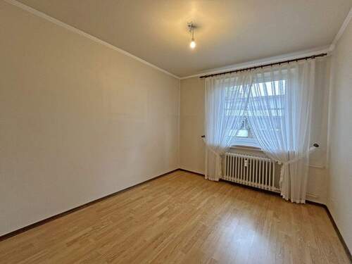Zimmer 1 - 