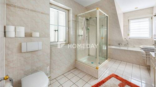 1. OG Badezimmer 1 - 