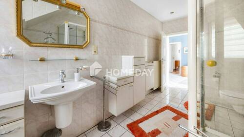 1. OG Badezimmer 2 - 