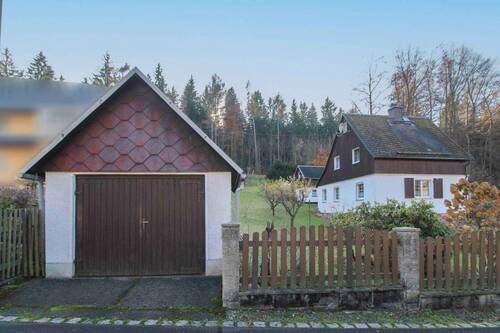 Garage und Haus - 