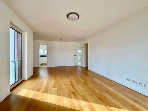 Großzügiger Wohn- und Essbereich mit Zugang zur Küche - Etagenwohnung mit 89,00 m&sup2; in Kenzingen zum Kaufen