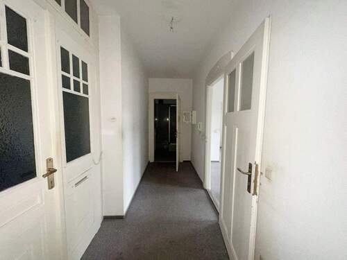 Flur - Etagenwohnung mit 45,00 m&sup2; in Chemnitz zum Kaufen