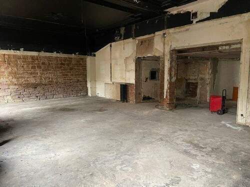 Innenansicht z.Z. entkernt - Halle in Baden-Baden