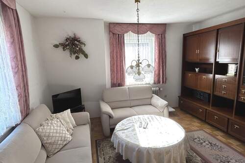 Wohnen - 7 Zimmer Einfamilienhaus zum Kaufen in Filderstadt