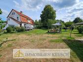Großes ruhiges und grünes Grundstück - 